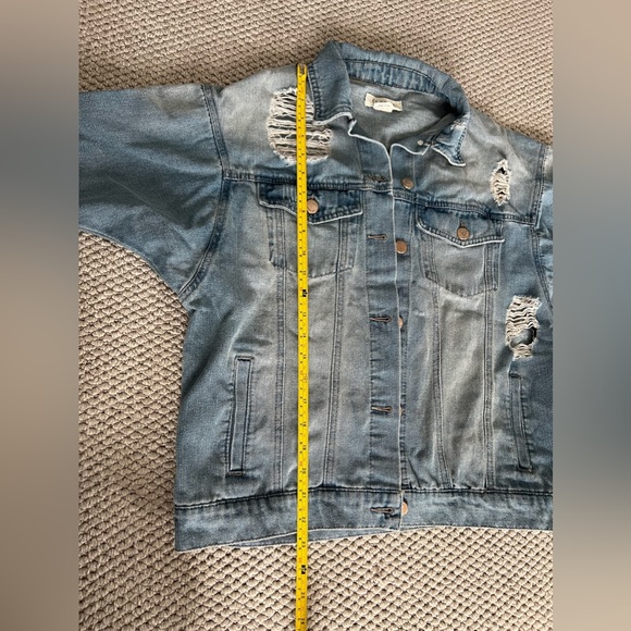 Distressed denim jacket - Picture 6 of 8